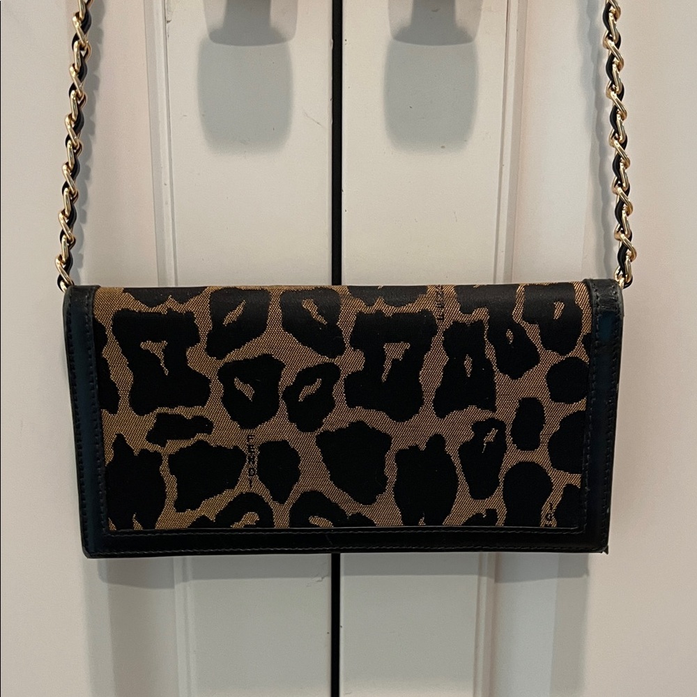 Fendi Leopard Print Chain-Shoulder Wallet Bag - Black & Brown gorge 🐆